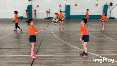 记者：莱奥寻求在下轮对阵博洛尼亚比赛复出，目前他还在单独训练