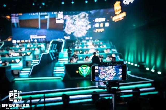 更加精彩的 更加精彩的